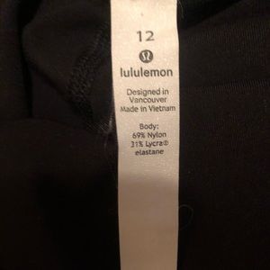 LuLu Lemon Wunder Under High Rise Black Leggings
